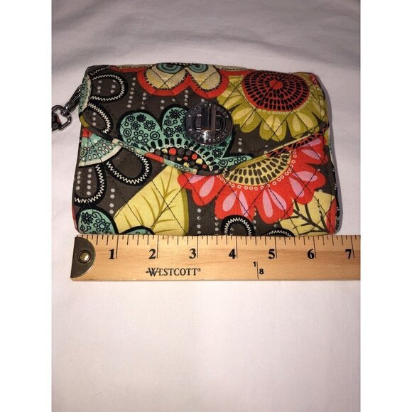 Vera Bradley Flower Shower Wristlet Clutch Wallet Phone Floral Turn Lock Quilted - Picture 3 of 9